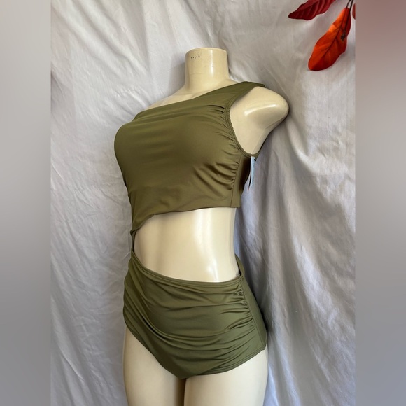 💚Shade & Shore Olive Green One-Shoulder Swimsuit💚 - Picture 6 of 11